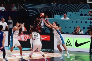 从联盟一线掉队？名场面：字母哥恐怖半场3步暴力扣篮！