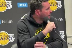 东契奇和里夫斯带伤坚持打雷霆？雷迪克：我当时收到消息是，他俩可以接着打